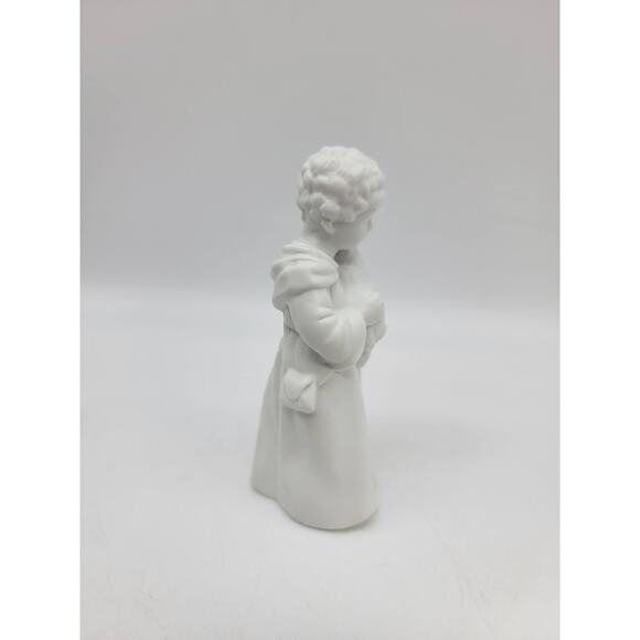 Vintage Avon Christmas Shepard Boy Nativity White Bisque Porcelain Figurine - Picture 4 of 7